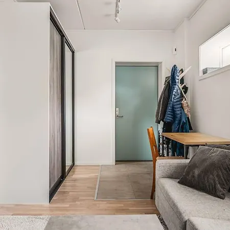 Cozy And Modern Centrally In