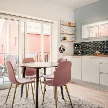 Appartement Cozy And Modern Centrally In